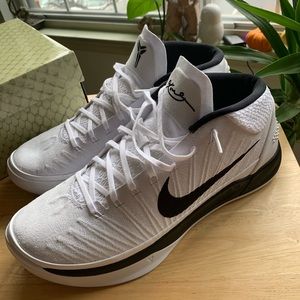 Kobe AD Mid White